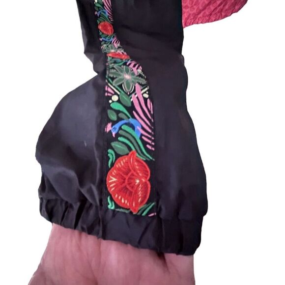 Grassroots California Men's Rose Themed Rain Jacket Size L Hooded Lightweight - Picture 6 of 12